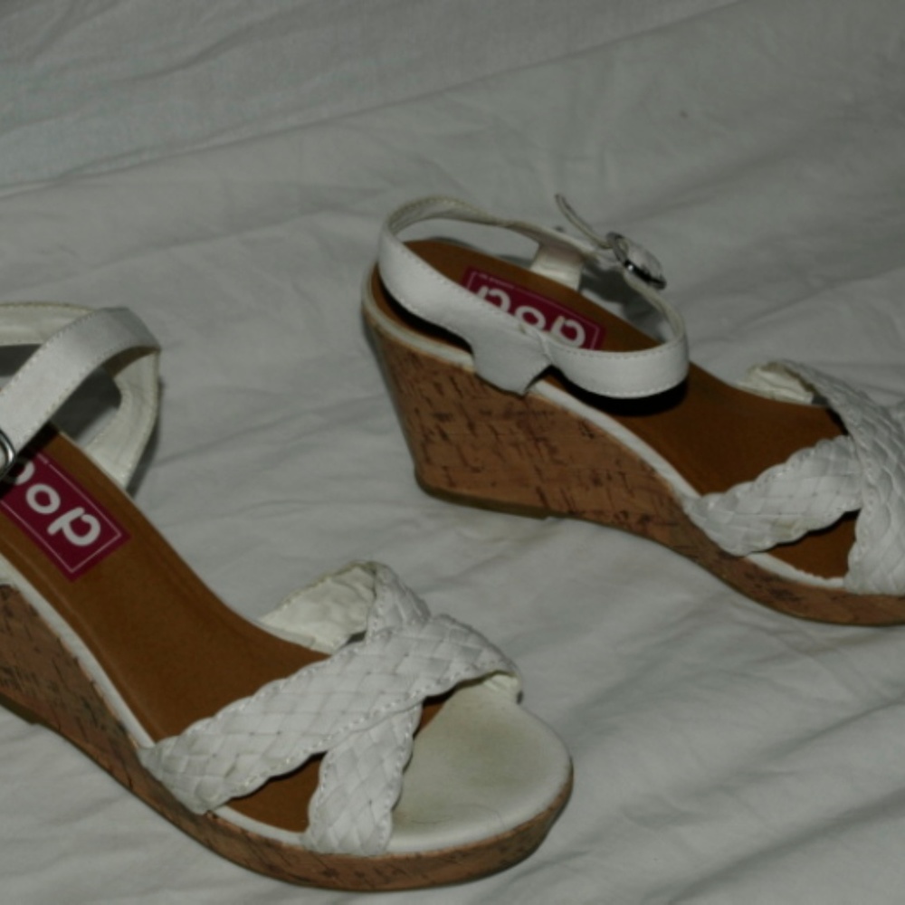 Woman's size 8 M